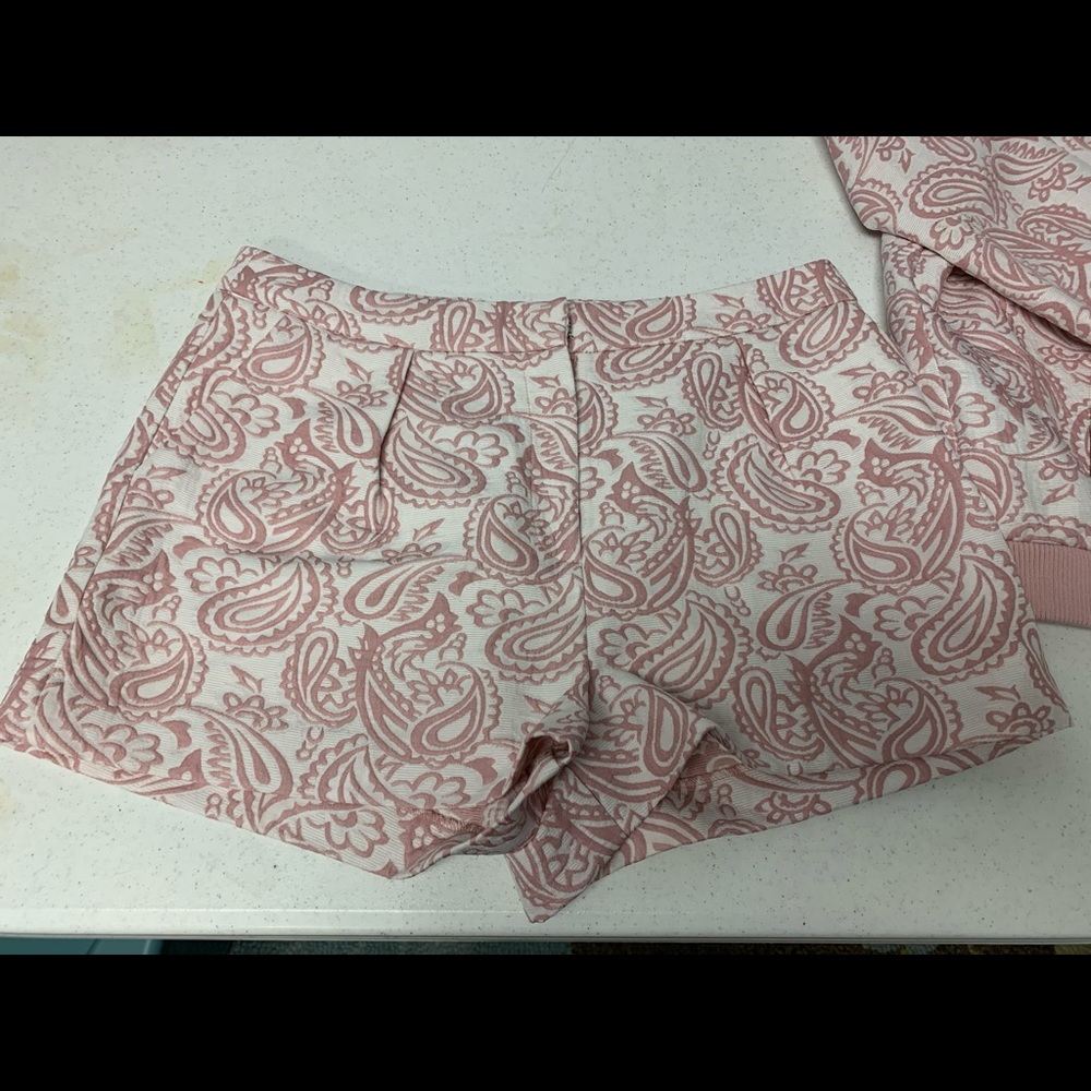 Victoria Beckham for Target Pink Paisley Bomber Jacket and Shorts Set - Picture 4 of 8